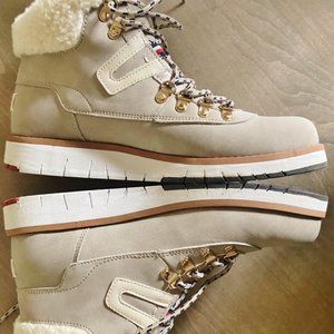 TOMMY HILFIGER ANKLE BOOTS w/FAUX FUR TRIM